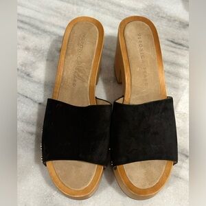 Veronica Beard Clogs